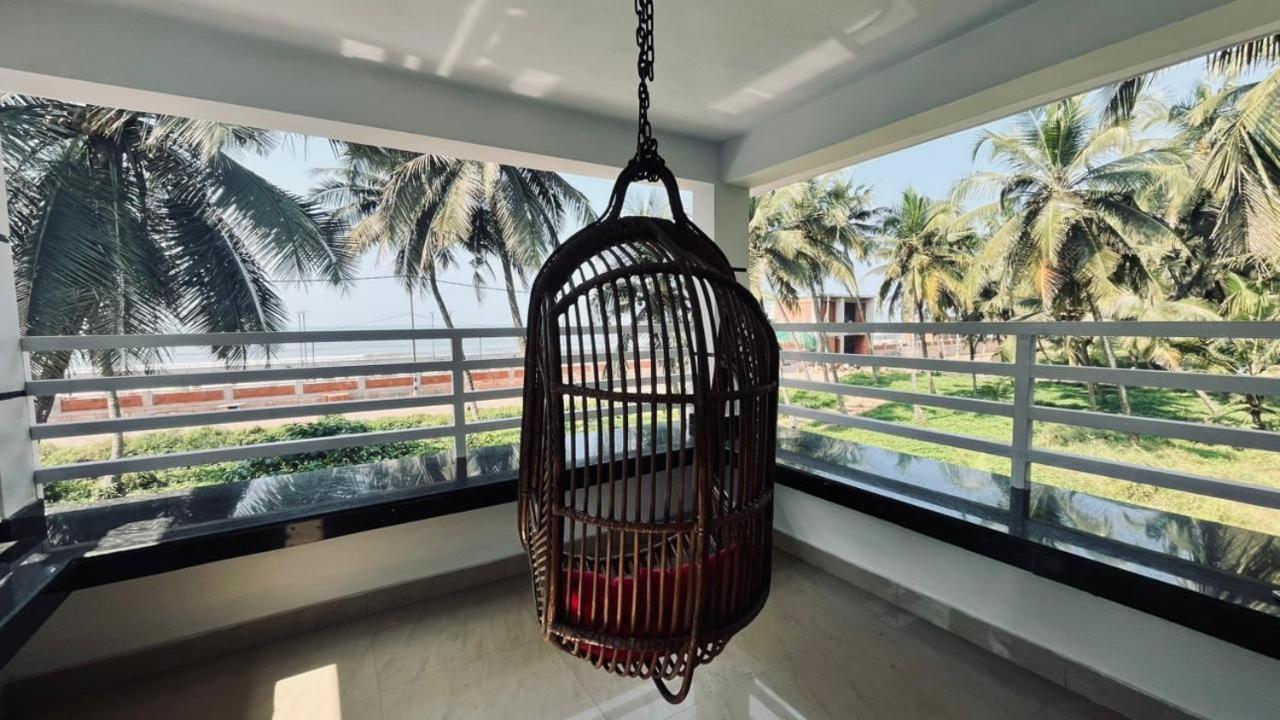 Corniche Beach Resort Mulappilangad Ngoại thất bức ảnh